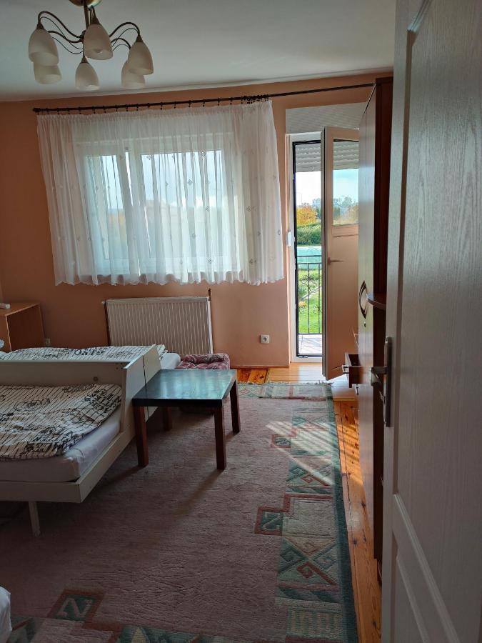 Noclegi Nowogrodziec Exteriör bild